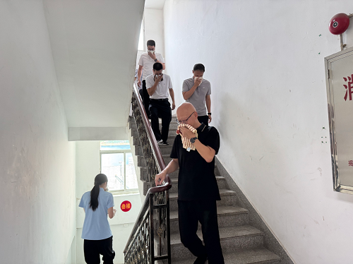 乐动手机平台_乐动(中国)开展消防安全演练活动3.png